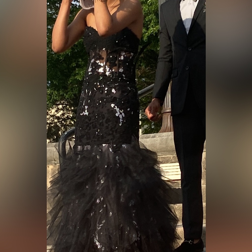 Prom Dress - Picture 2 of 6